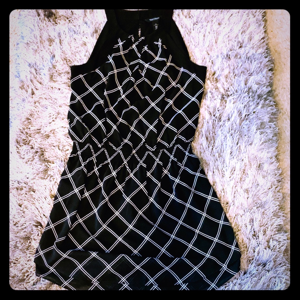 White House Black Market Black & White Dress